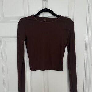 SKIMS ribbed Brown Long Sleeve Crop Top